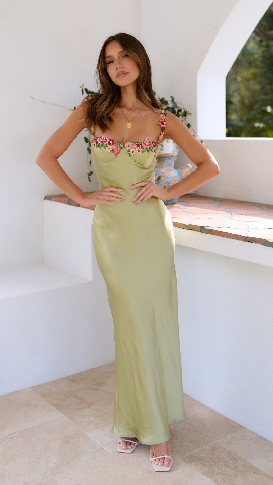 Elavita - Chelsey – Elegant Maxi Dress with Sleek Silhouette