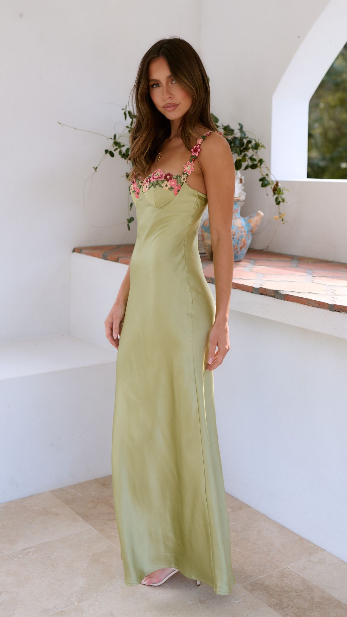 Elavita - Chelsey – Elegant Maxi Dress with Sleek Silhouette