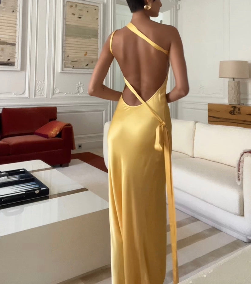 Elavita - Xynara ™ | Elegant off-the-shoulder dress with lacing
