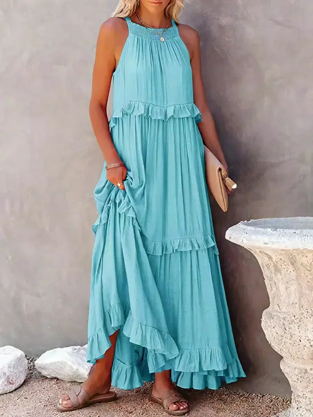 Elavita - Ilona - Halterneck dress with ruffles and pockets