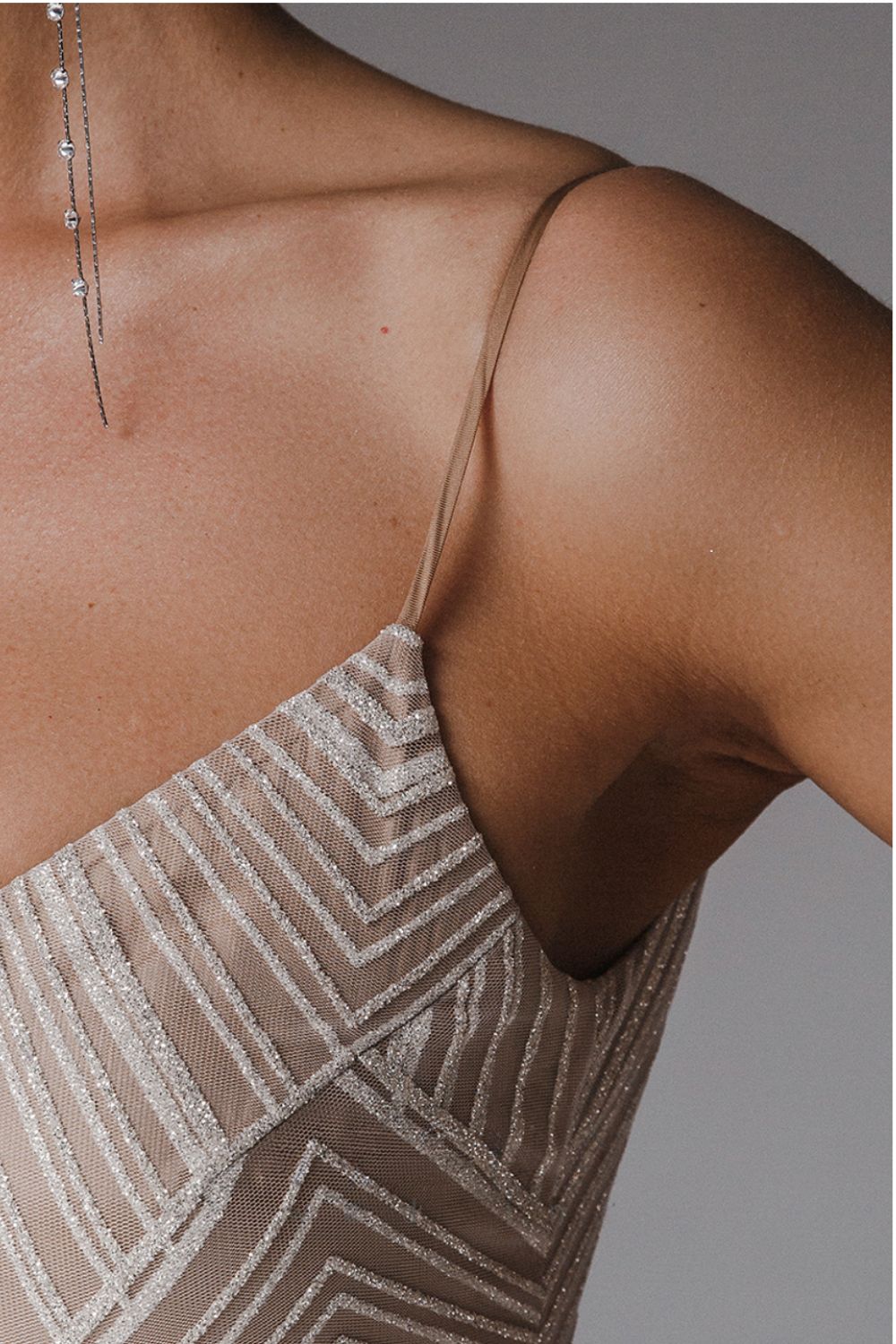 Elavita - Vela - Stylish V-neck strappy A-line dress