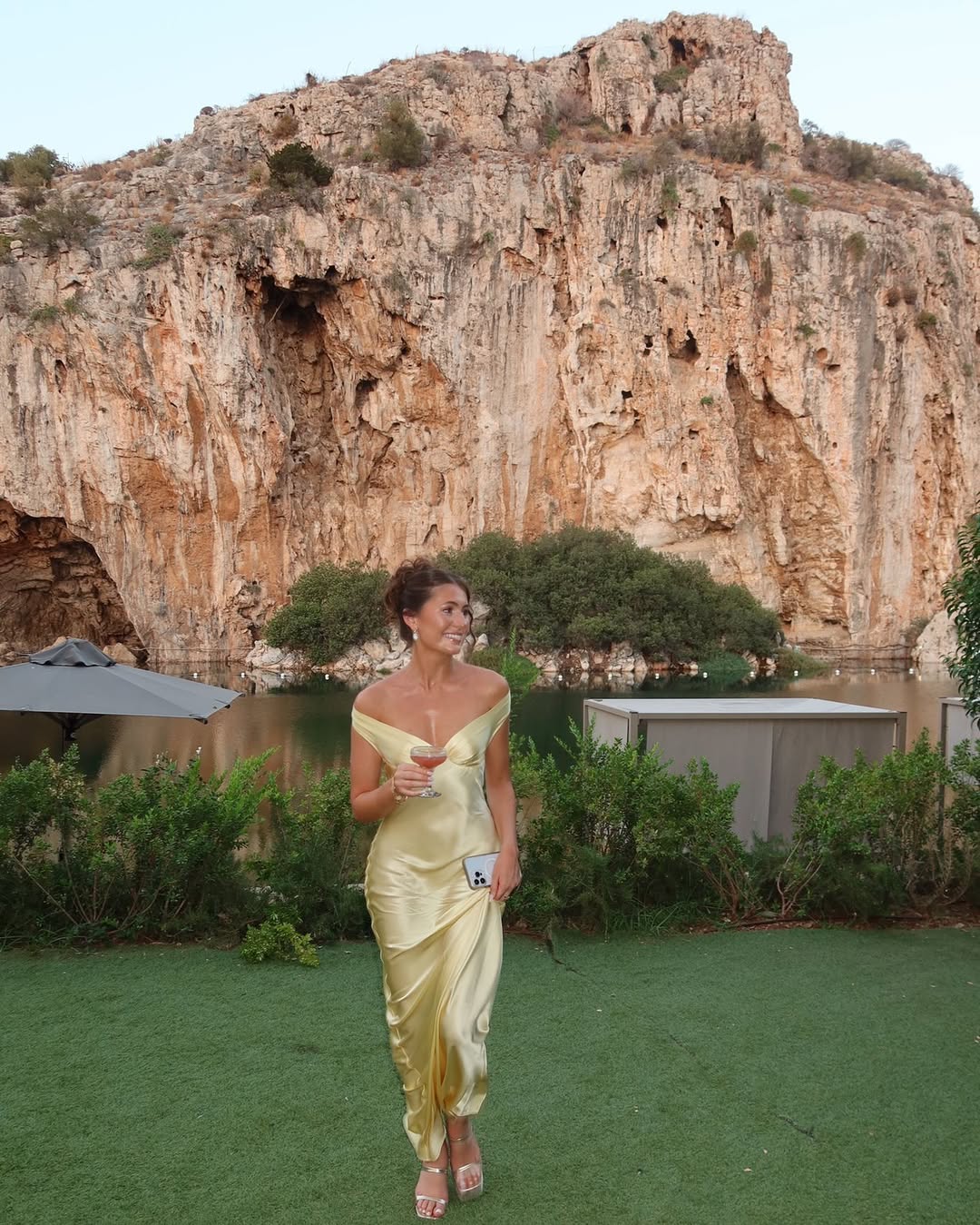 Elavita - Emory - Backless satin maxi dress