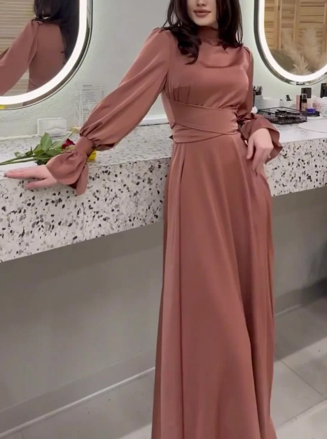 Elavita - ItalianFrost - Satin Maxi Dress