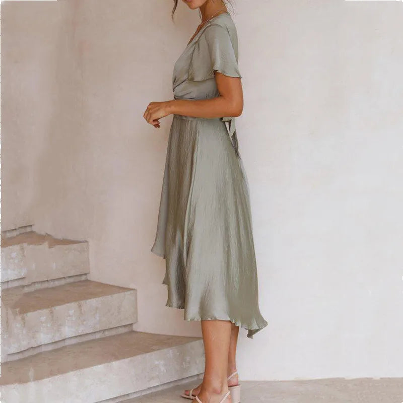 Elavita - Aija - Sexy summer dress with deep V-neck