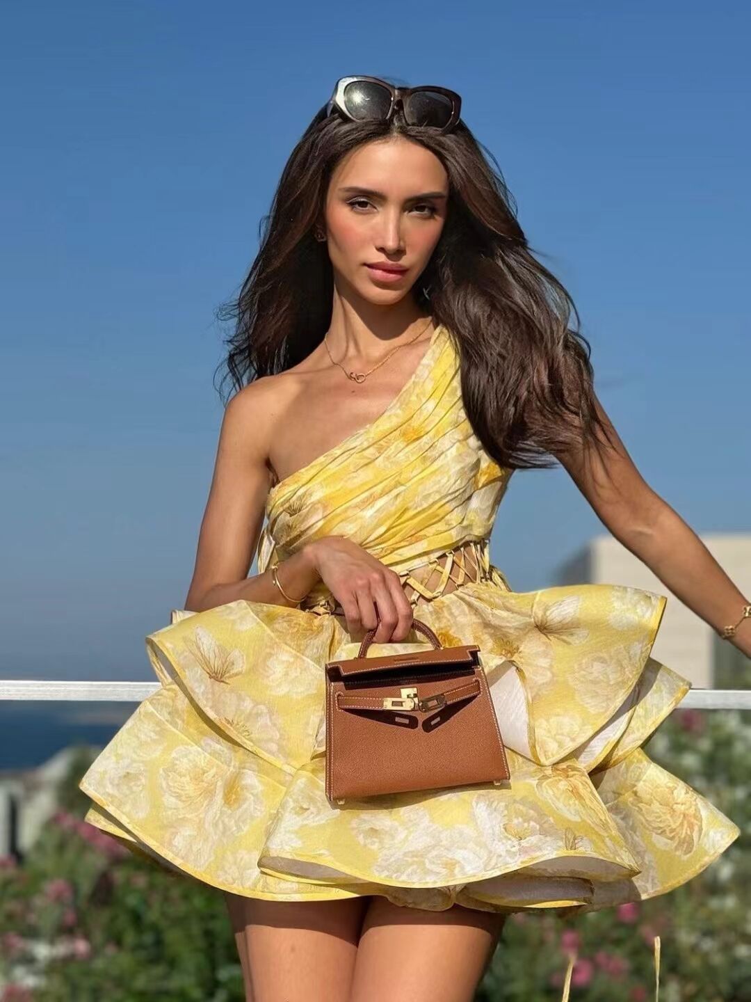 Elavita - Daphne | One-shoulder floral mini dress