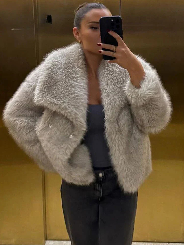 Elavita - Aurora Luxe faux fur coat