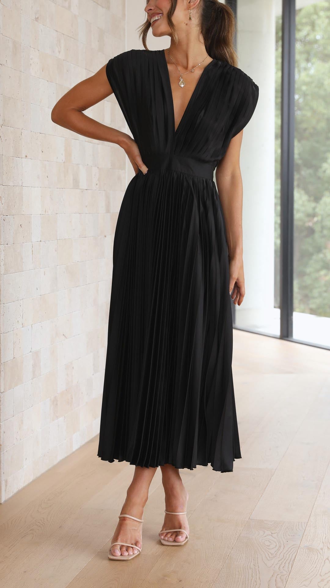 Elavita - Alexis - Elegant pleated dress