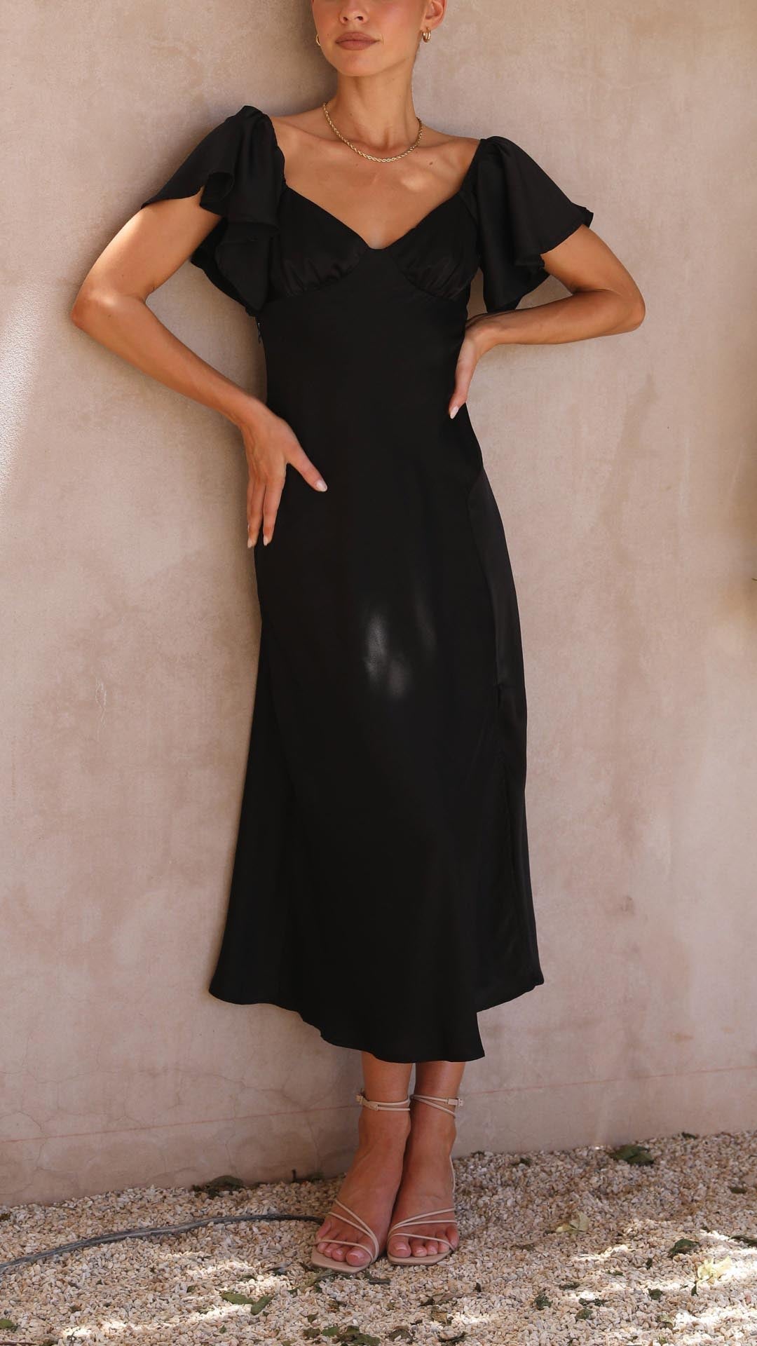 Elavita - Nalani - Off-the-shoulder maxi dress with butterfly sleeves