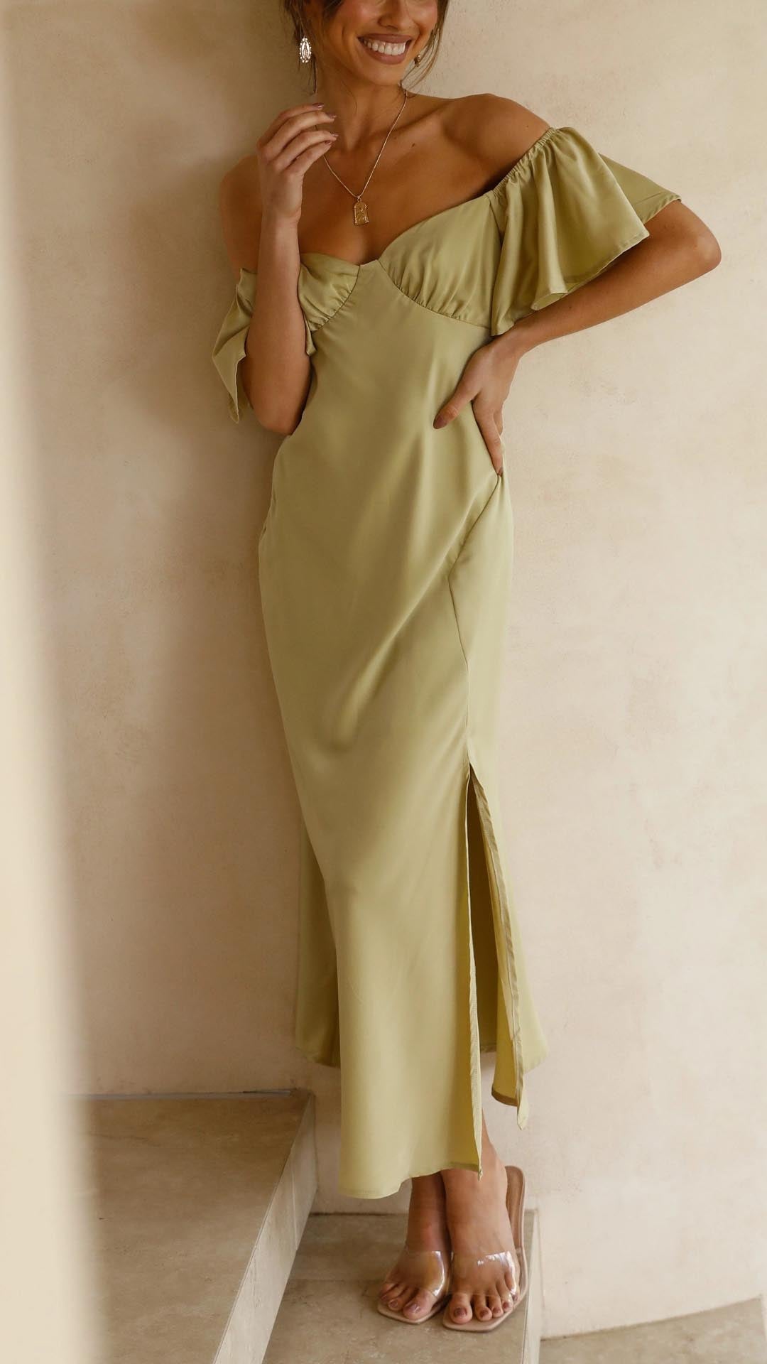 Elavita - Nalani - Off-the-shoulder maxi dress with butterfly sleeves