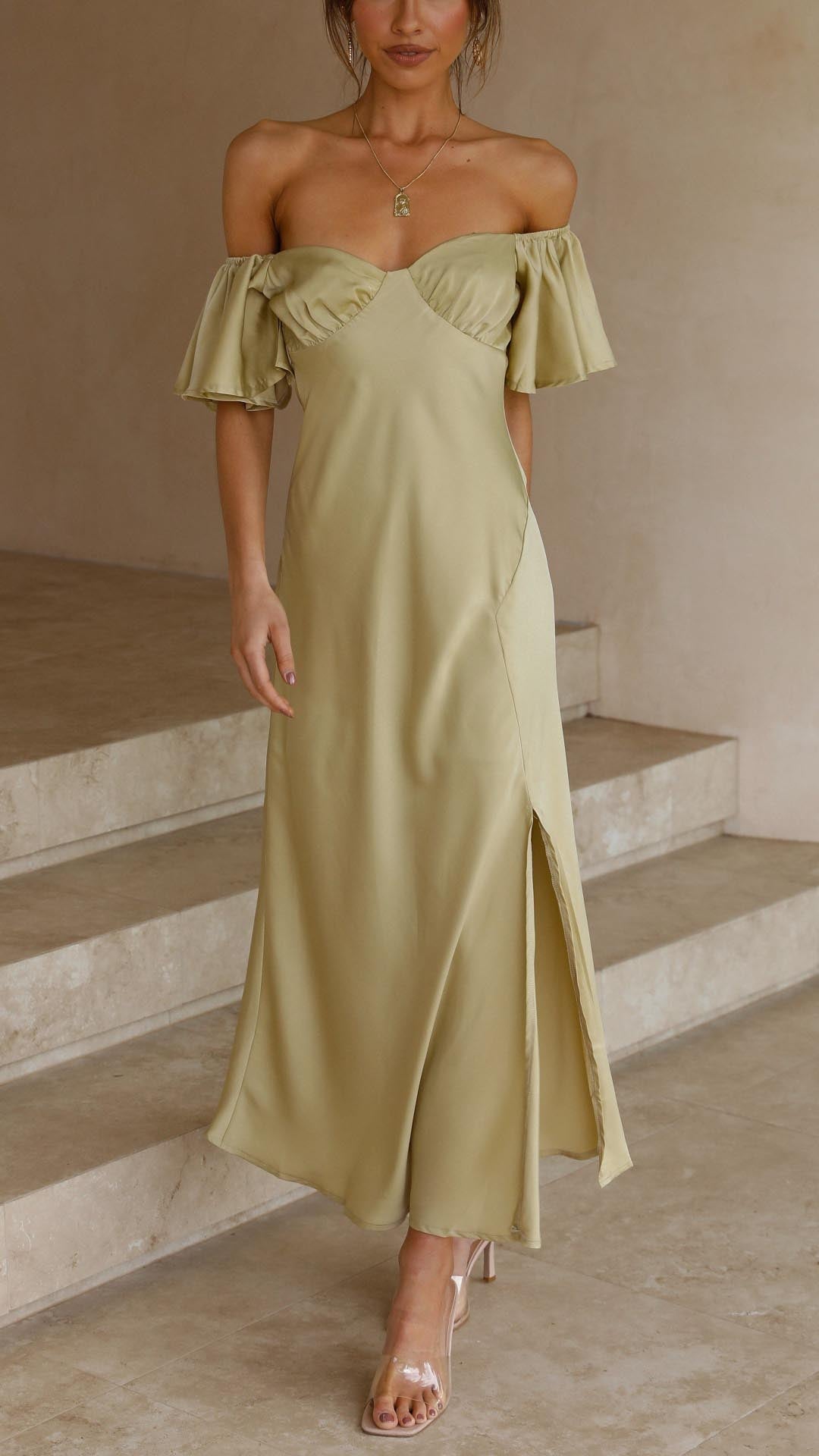 Elavita - Nalani - Off-the-shoulder maxi dress with butterfly sleeves