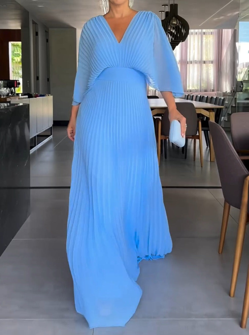 Elavita - Sassa - Floaty Ribbed V-Neck Dress