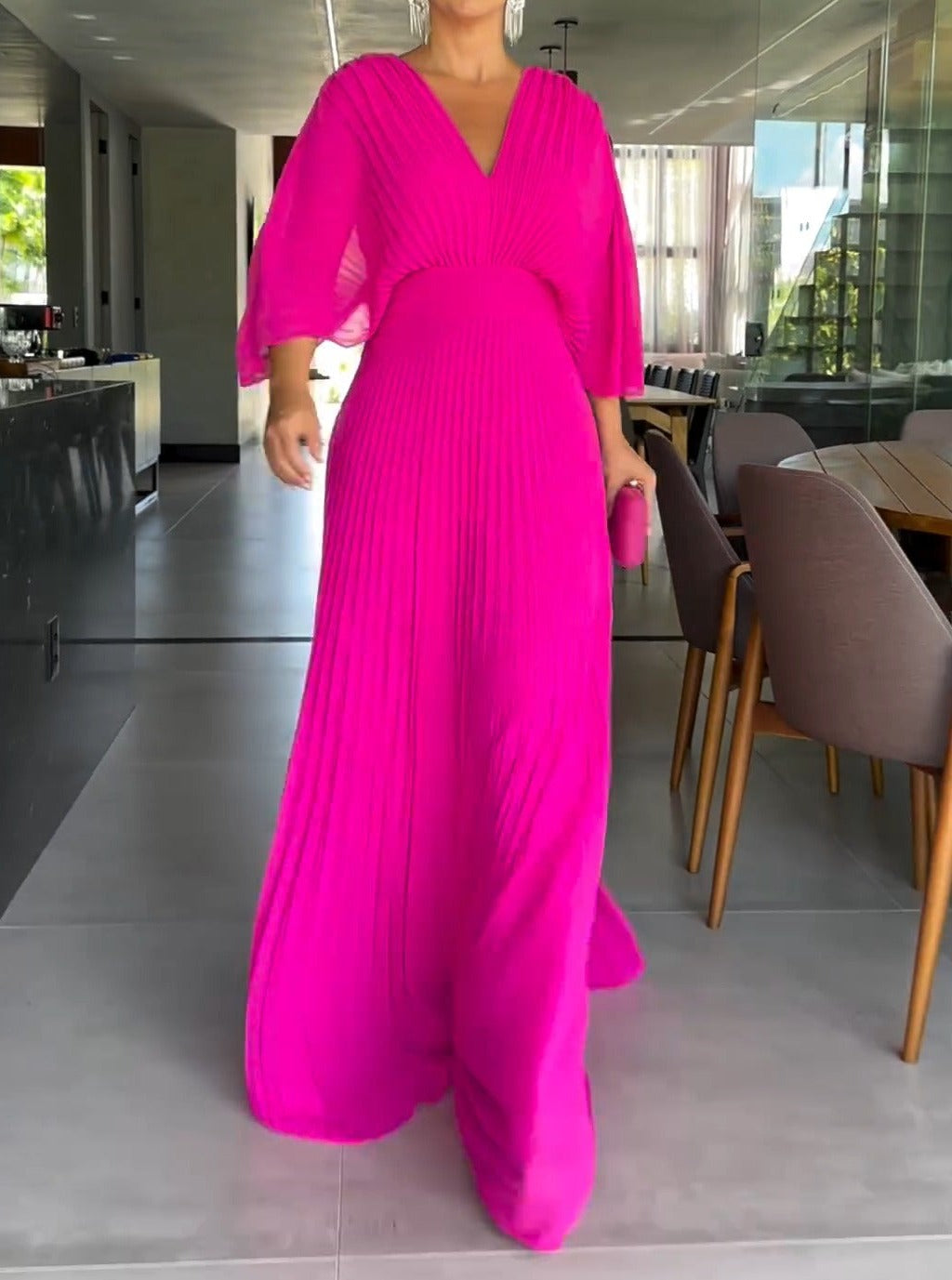 Elavita - Sassa - Floaty Ribbed V-Neck Dress