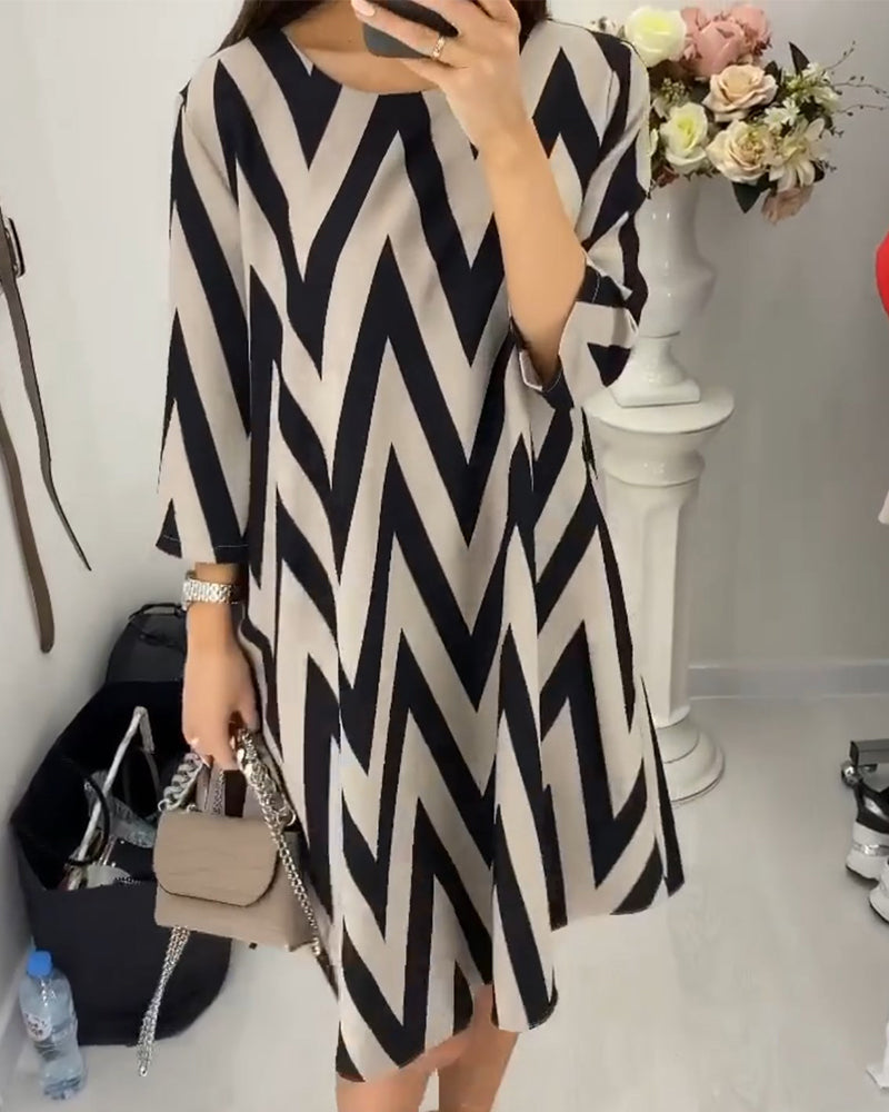 Elavita - Lovenza - Women's dress with loose sleeves and zigzag pattern