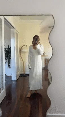 Elavita - Sara - Autumn New knitted midi dress with sleeves