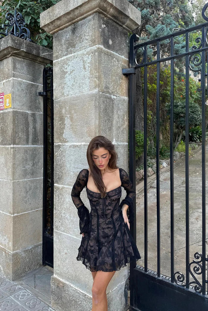 Elavita - Mabel | Long-sleeved lace mini dress