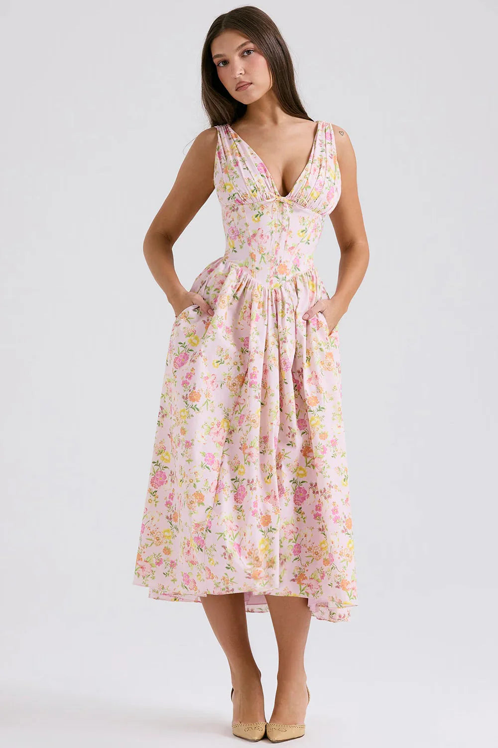 Elavita - Ariana - V-neck midi dress with corset and flared skirt