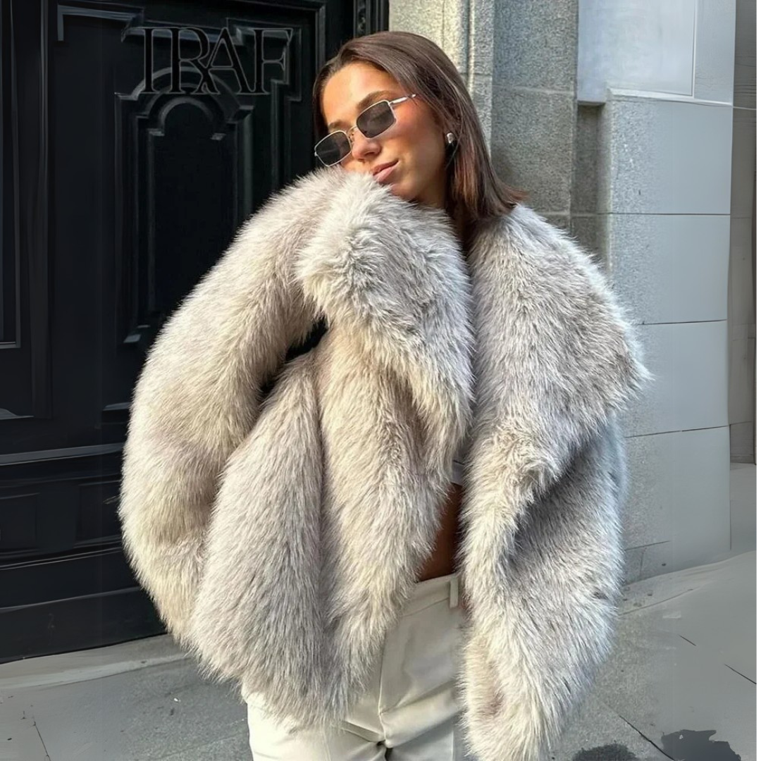 Elavita - Aurora Luxe faux fur coat