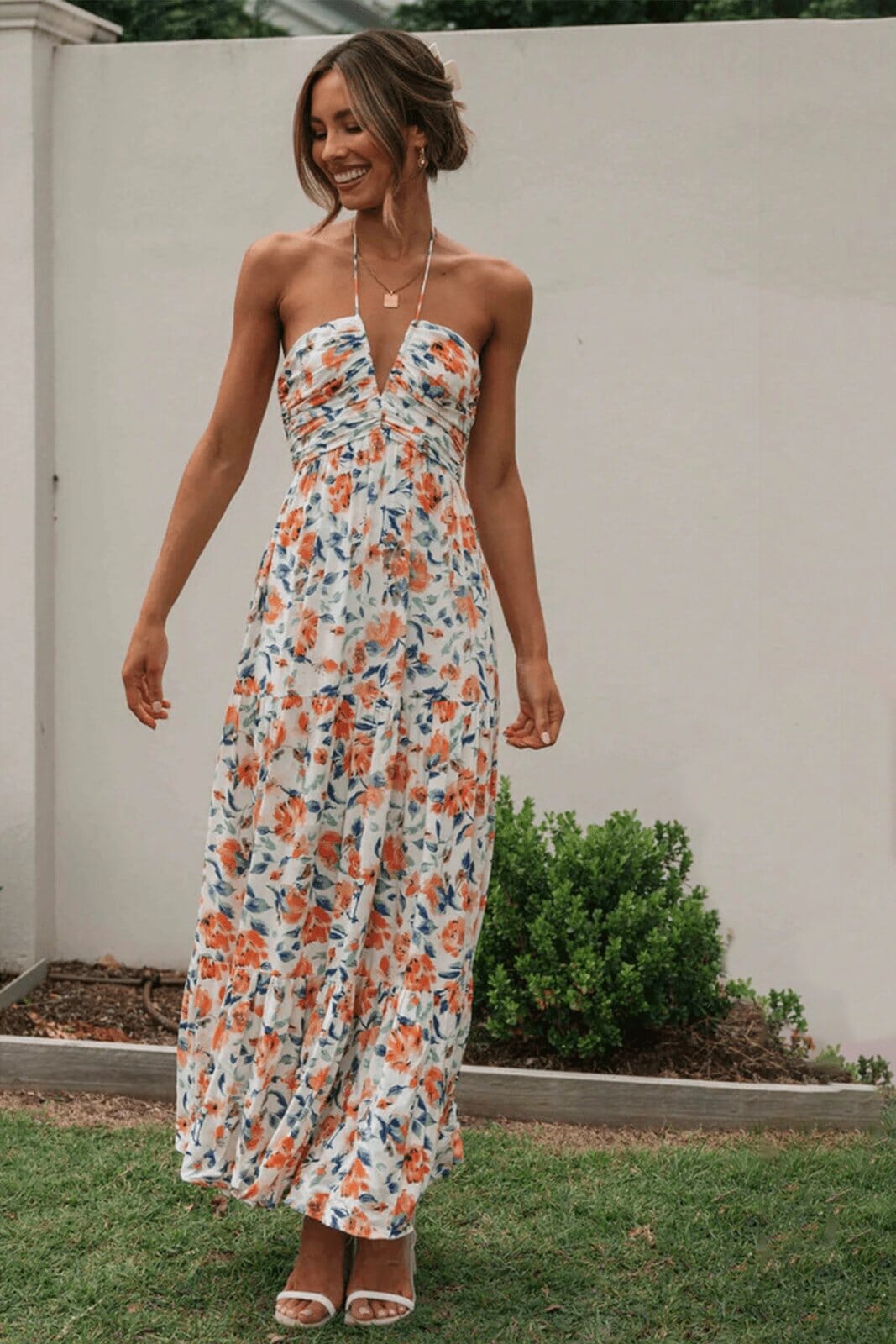 Elavita - Louise - Maxi summer dress with halter neck and floral pattern